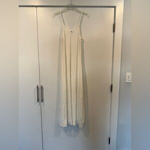 White sleeveless maxi dress